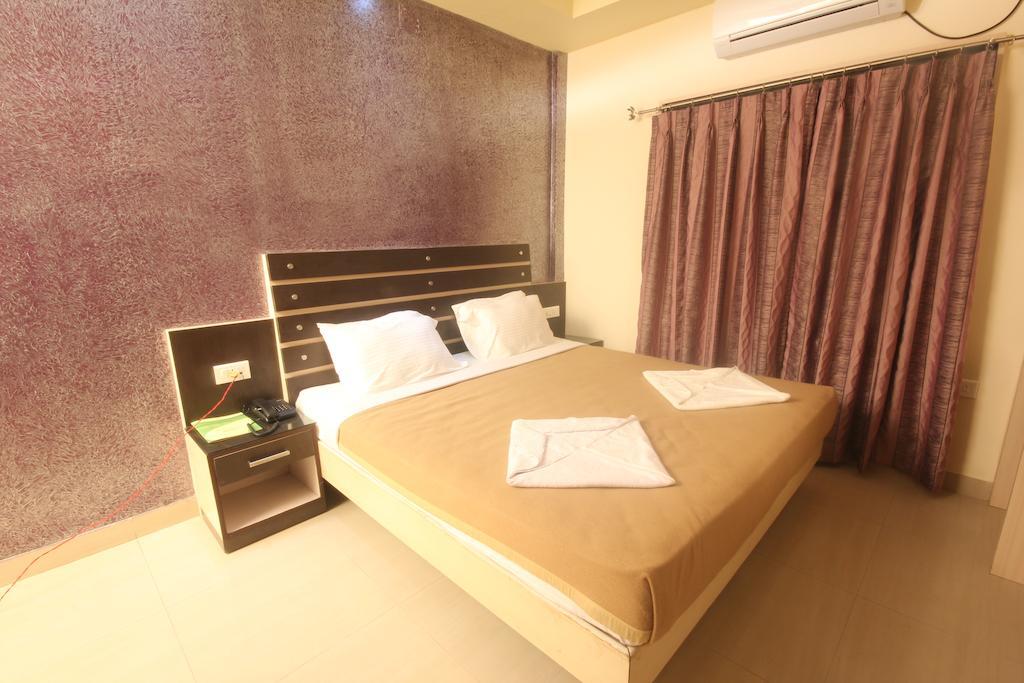 Urmee Hotel Bhubaneswar Eksteriør billede