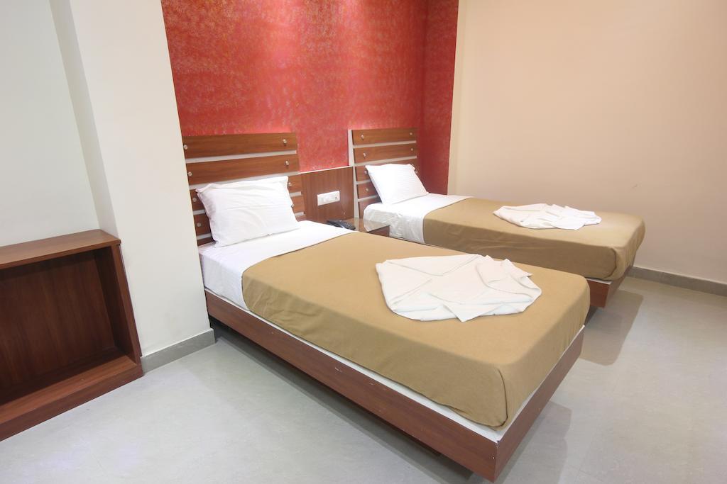 Urmee Hotel Bhubaneswar Eksteriør billede